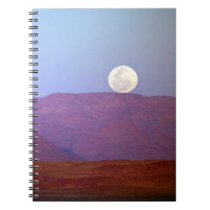 Afrika, Namibia, Sossusvlei. Vollmond-Erholungen Notizblock