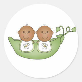 Afrikanisch-amerikanische Twins im Pea Pod Runder Aufkleber