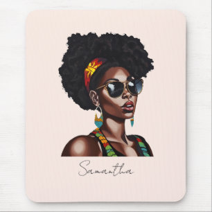 Afrikanische Amerikanerin mit schicke Sonnenbrille Mousepad