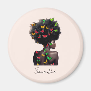 Afrikanische Amerikanerin mit schmetterlingsgefüll Magnet