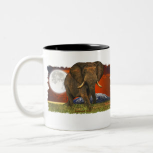 Afrikanische Elephant & Savannah Moon Zweifarbige Tasse