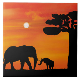 Afrikanische Silhouette eines Elefanten bei Sonnen Fliese