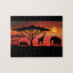 Afrikanische Tiere im Serengeti Sunset