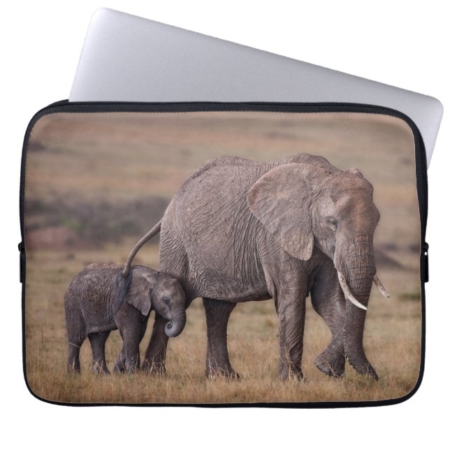 Afrikanischer Elefant mit Baby Laptopschutzhülle (Vorderseite)
