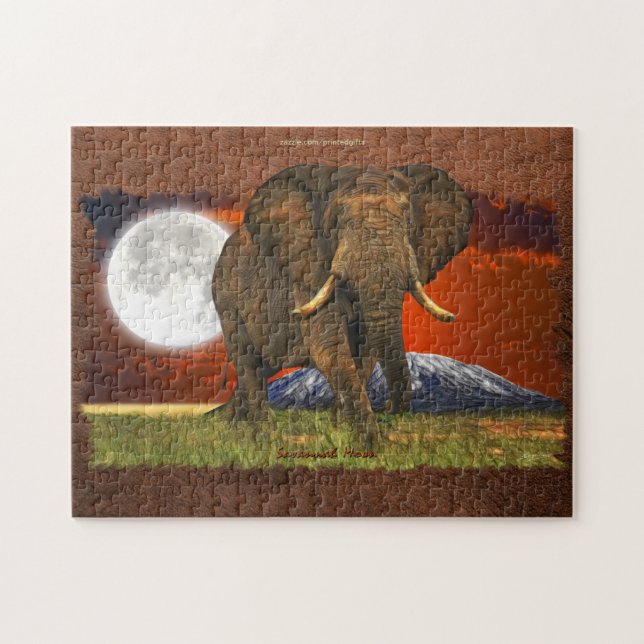 Afrikanischer Elefant mit dem Mond & Mt Kilimanjar (Horizontal)