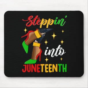 Afro-Frau High Heels Schwarze Frau tritt in Jun ei Mousepad