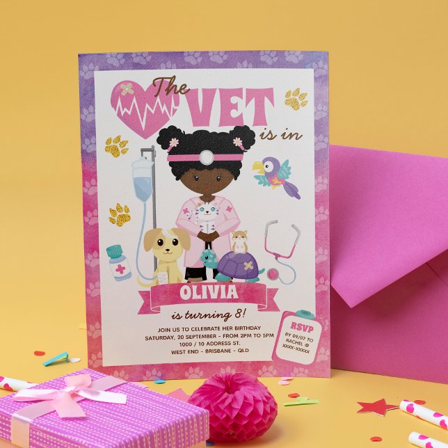 Afro Girl Vet Anniversaire Fête Invitation (The cat is definitely out of the bag on this girl’s vet birthday invitation.)