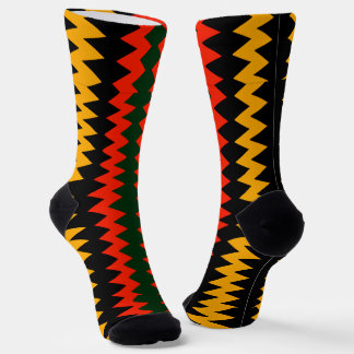 Afro-Pop Rot Schwarz Gold und Grün Tribal Socken