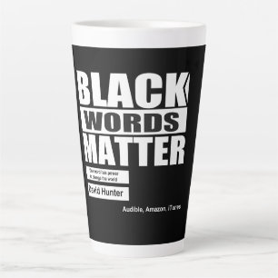 Afroamerikanische schwarze Wörter sind wichtig Milchtasse