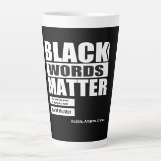 Afroamerikanische schwarze Wörter sind wichtig Milchtasse