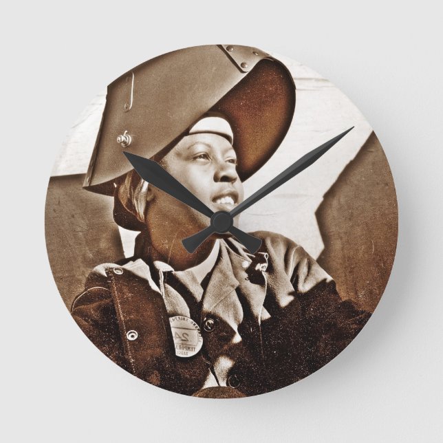 Afroamerikanischer Frauenpatrioten Runde Wanduhr (Vorderseite)