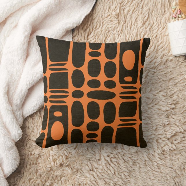 Afrocentric Geometric Brown & Chrome Orange Kissen (Decke)