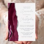 Agate Burgundy Silver Script Wedding Folieneinladung<br><div class="desc">Der links Rand dieser eleganten,  modernen Hochzeitseinladung besticht durch einen bordeauxroten,  mit Imitaten bestickten Aquarellrand mit silberfarbenem Glitzer. Der anpassbare Text kombiniert Skript und serifenlose Schriftart in realer Silberfolie auf weißem Hintergrund. Die Rückseite weist ein passendes Drehdesign auf.</div>