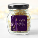 Agate Geode Script Lila Gold Plum Wedding Quadratischer Aufkleber<br><div class="desc">Dieser elegante,  moderne Hochzeitsaufkleber zeichnet sich durch ein lila Aquarellfarben-Geoddesign aus,  das mit vergoldetem Imitat-Glitzer bestickt ist. Der goldfarbene Text lässt sich leicht auf einem reichen Pflaumenhintergrund anpassen,  wobei die Namen der Braut und des Bräutigams in handschriftlicher Kalligraphie über einen großen Ampersand verteilt sind.</div>