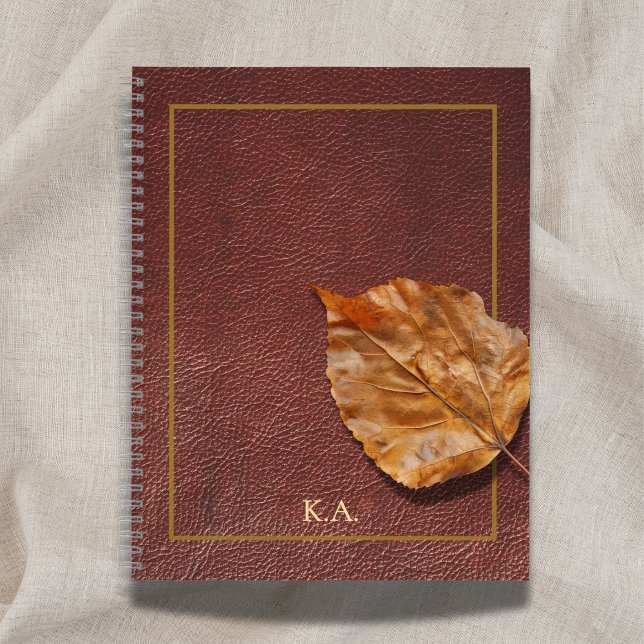 Aged Leather-Look Journal with Autumn Leaf (Créateur téléchargé)