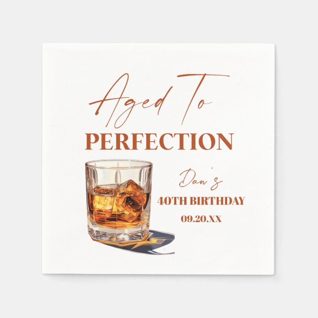 Aged To Perfection Whisky Glass Birthday Party Serviette (Vorderseite)