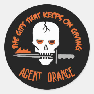 Agent Orange das Geschenk DUNK Runder Aufkleber