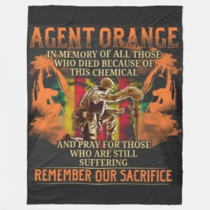AGENT ORANGE FLEECEDECKE