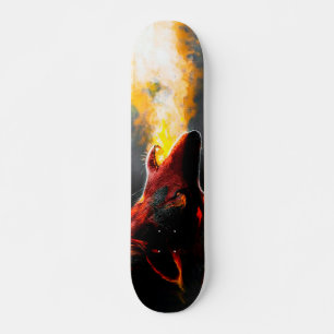 Aggressiver Feuerwolf Skateboard