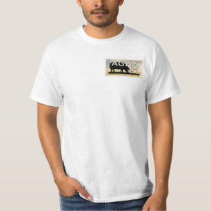 AGHA Logo auf dem T-Shirt der Männer