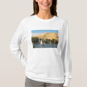 Ägypten, Assuan, Nile River, Felucca Segelboote,  T-Shirt
