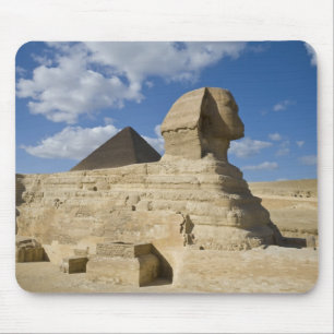 Ägypten, Giza. Die große Sphynx erhebt sich über d Mousepad