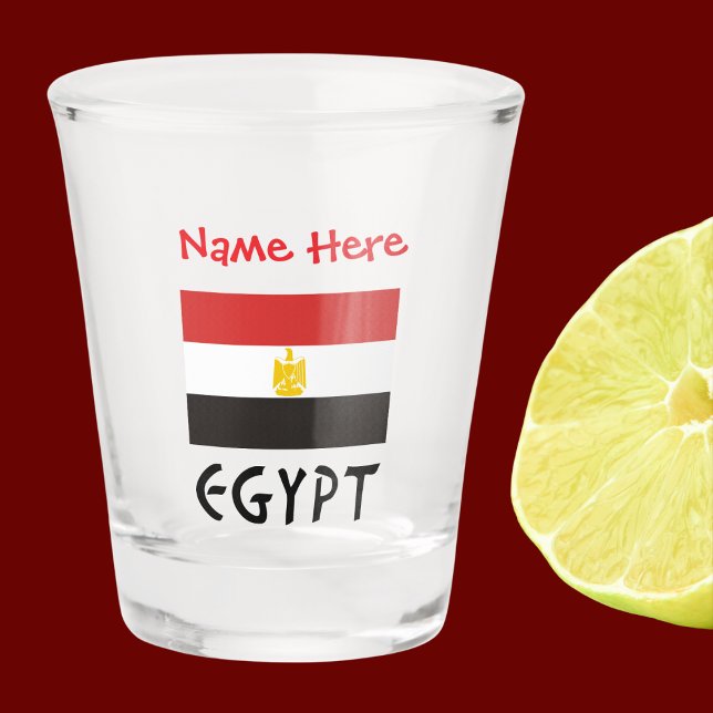 Ägyptische Flagge Rot Personalisiert Schnapsglas (Egyptian Flag on shot glass has the word EGYPT below in black letters. Add name above in red letters)