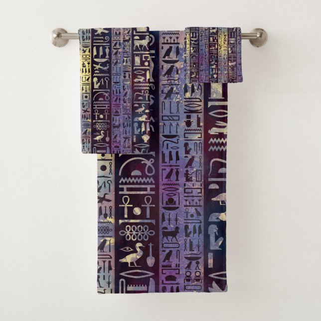 Ägyptische Hieroglyphen auf lila Veilchen Badhandtuch Set (Insitu)