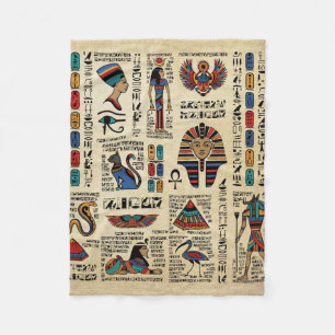 Ägyptische Hieroglyphen und Gottheiten auf Papyru Fleecedecke