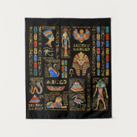 Ägyptische Hieroglyphen und Gottheiten auf schwarz