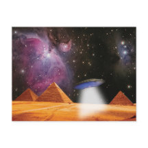Ägyptische Pyramiden Gizeh trifft Raum und UFO