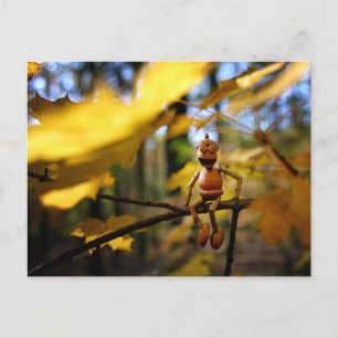 Ahornelf auf einem Ahornbaum Herbst Postkarte