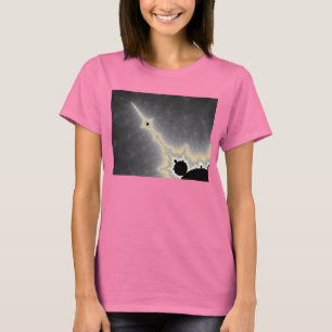 Aiguille d'or dans le T-shirt de Mercury
