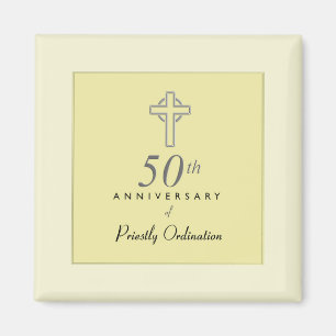 Aimant 50e anniversaire du prêtre avec croix bossée