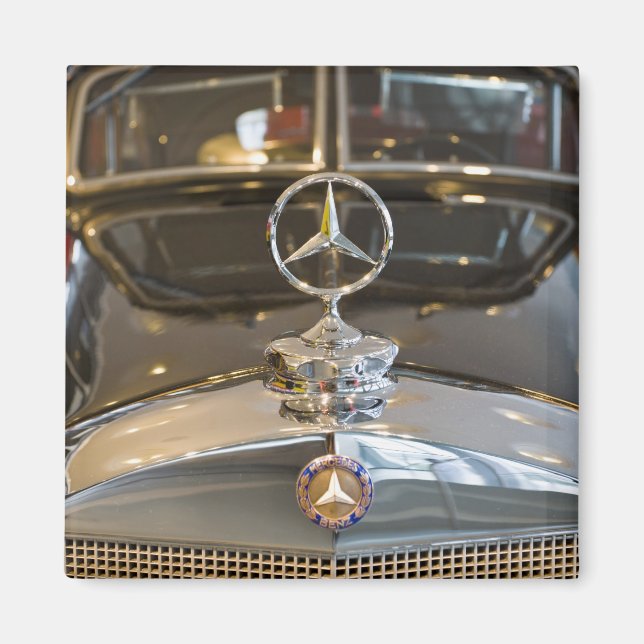 Aimant Allemagne, Baden-Wurttemberg, Stuttgart. Mercedes (Devant)