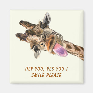 Aimant amusant avec une belle girafe - Sourire