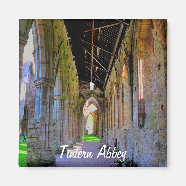 Aimant Ancienne abbaye de Tintern, monastère cistercien,  (Devant)