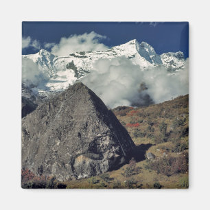 Aimant Asie, Népal, Parc national de Sagarmatha. Une priè