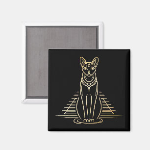Aimant Bastet, déesse égyptienne des chats devant une pyr