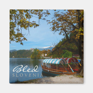 Aimant Bateaux touristiques dans le lac Bled en automne