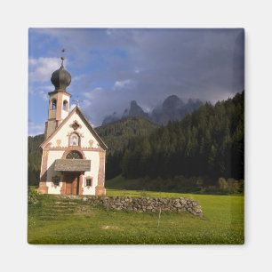 Aimant Belle église isolée isolée appelée Rainui