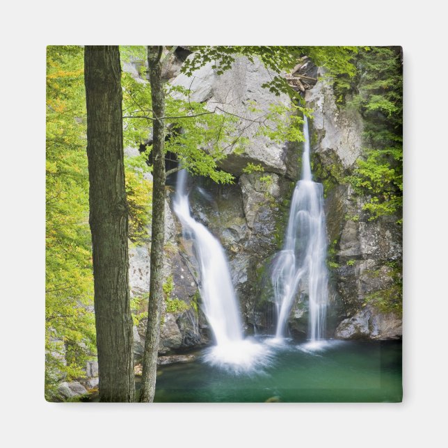 Aimant Bish Bash Falls in Bish Bash Falls State Park (Devant)