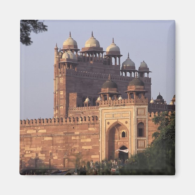 Aimant Buland Darwaza (porte de la victoire) à la Dargah (Devant)