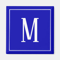 Aimant carré avec monogramme blanc sur fond bleu r