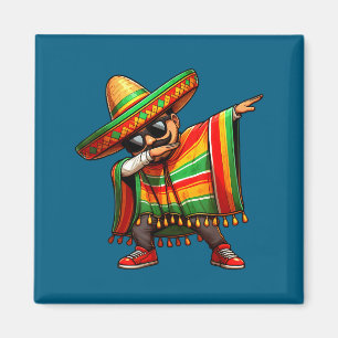 Aimant Cinq mai dabant un poncho mexicain sombrero chapea