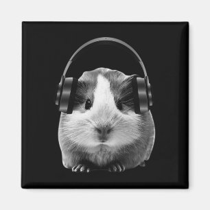 Aimant Cochon De Guinée Mignonne À L'Écoute Du Dubstep