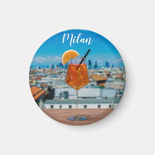 Aimant Cocktail Spritz sur une table avec vue sur Milan