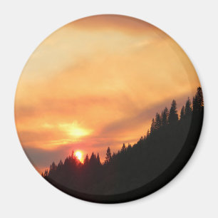 Aimant Coucher de soleil sur les montagnes...