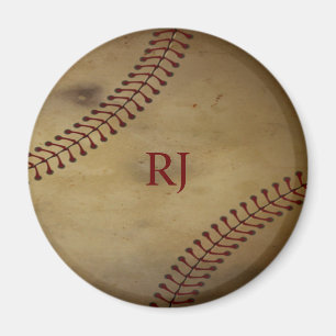 Aimant Cru regardant le base-ball avec le monogramme fait