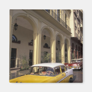 Aimant Cuba, La Havane. Chevy coloré des années 50